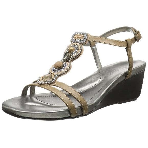 Bandolino Shoes - Bandolino Hutch T-Strap Wedge Sandal